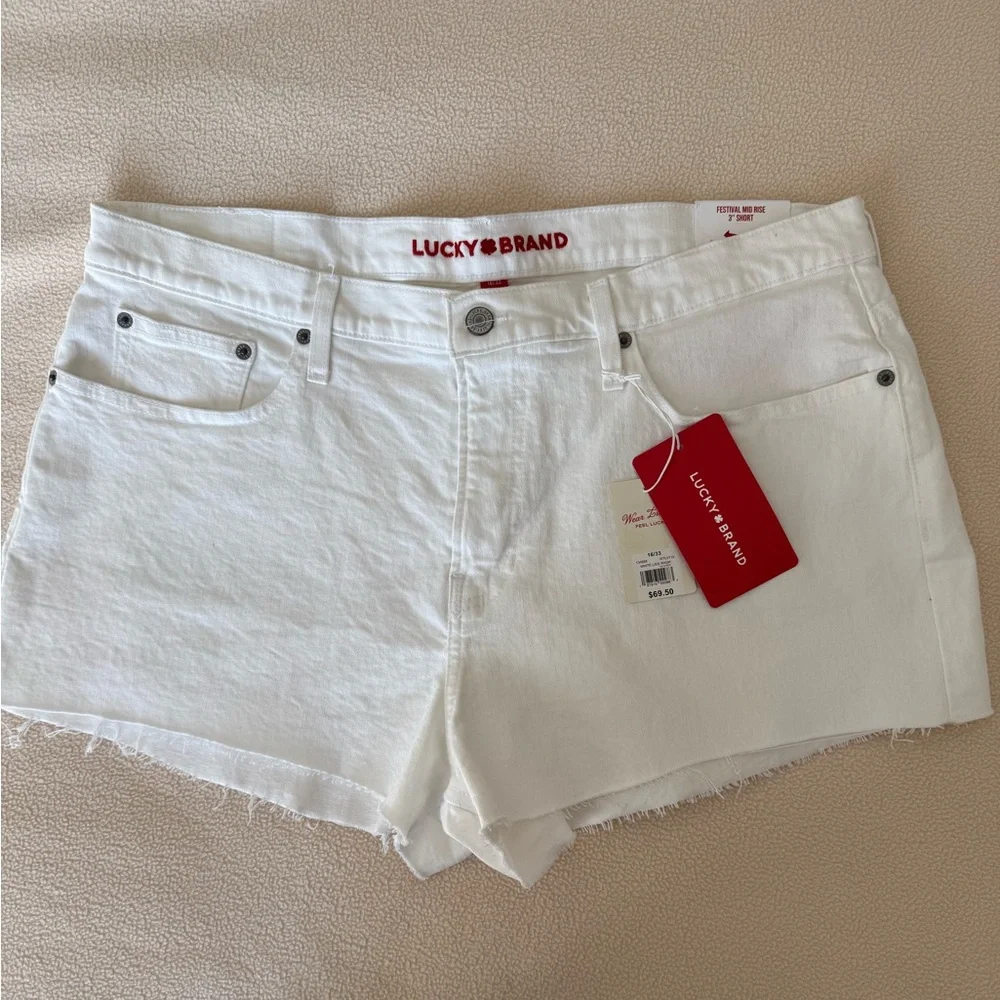 Lucky Brand Women's White Jean Shorts Size 16/33 - Picture 1 of 8